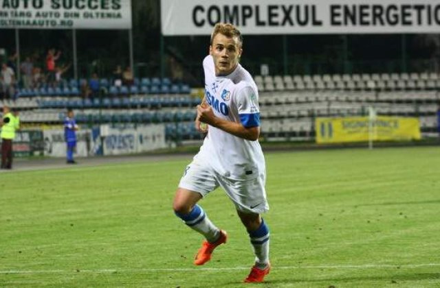 Impresarul lui Maxim: Nu a semnat cu Steaua, este jucatorul Pandurilor