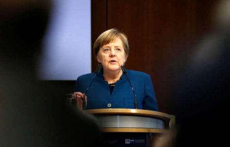 Merkel, predicite sumbra: coronavirusul va afecta 60-70% din populatie
