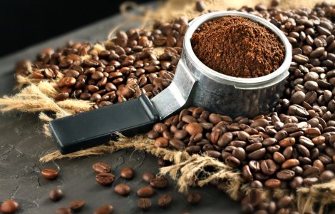  Top  Ce faci cu restul de cafea care ramane dimineata? Iata cateva tratamente simple