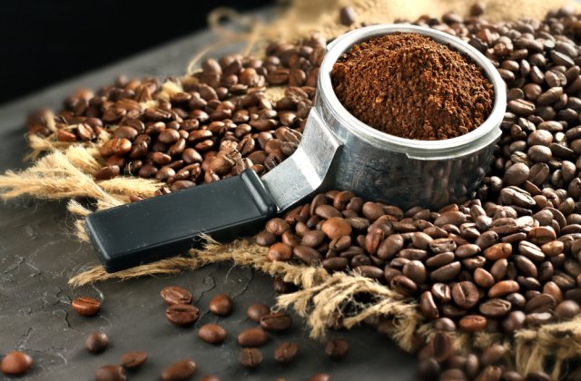 Foloseste cafeaua altfel: Iata 5 tratamente pe baza de cafea care iti vor lumina tenul, parul si corpul