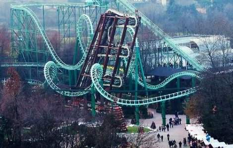 A cerut in casatorie un Montagne-russe