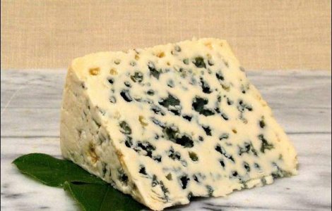 Roquefort, cea mai sanatoasa branza din lume