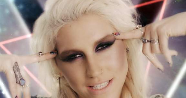 Ke$ha, o victima neasteptata a atacului din Connecticut