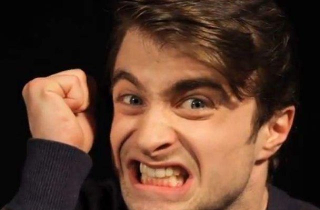 Harry Potter, dat afara din club dupa ce a sarit la gatul unui DJ