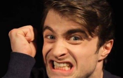 Harry Potter, dat afara din club dupa ce a sarit la gatul unui DJ