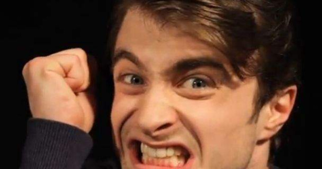 Harry Potter, dat afara din club dupa ce a sarit la gatul unui DJ