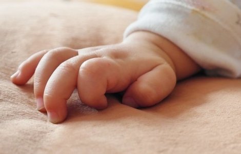 Prima nastere in regim de carantina: femeia si copilul sunt in stare buna