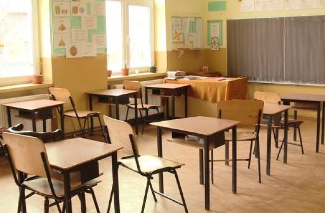 Scolile, inchise pe o perioada nedeterminata, "pana cand nu va mai exista niciun pericol pentru copii"