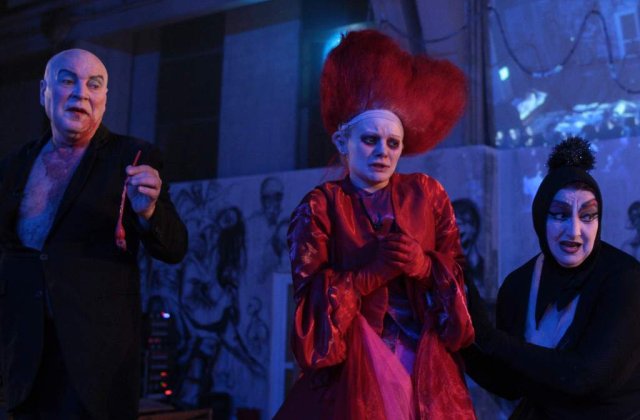 Anglia: "Faust"-ul lui Purcarete se joaca cu casa inchisa