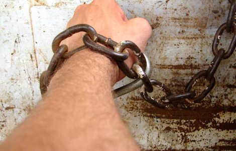 Cazul barbatului transat din Timisoara: Unul dintre tinerii suspectati a fost prins