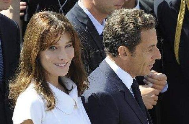 Sub influenta Carlei, "hiperpresedintele" Sarkozy le-a cerut ministrilor sa slabeasca