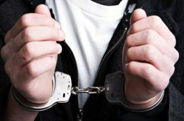 Un hot italian, batut de victimele sale, le-a multumit politistilor care l-au arestat