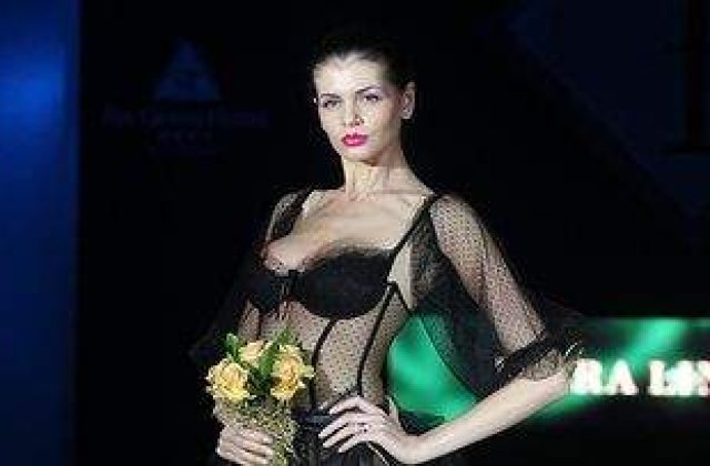 Monica Columbeanu, prima pe lista la master