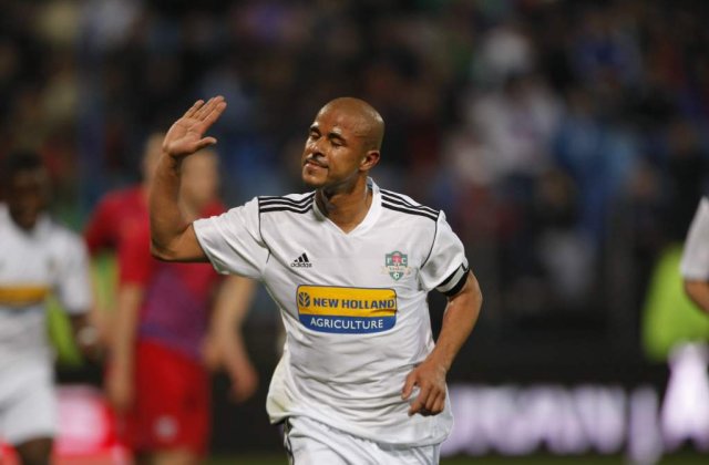 Becali, atacat dur de Wesley: Stie doar sa vorbeasca la televizor