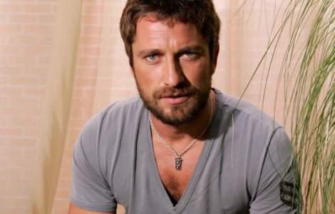 Gerard Butler vrea sa se aseze la casa lui alaturi de Madalina Ghenea!