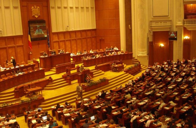 La capatul unei zile "apocaliptice", Guvernul Ponta II a primit votul Parlamentului!