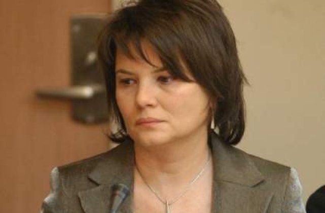 'Asul lui Basescu', Alexandra Gatej, detine cinci imobile si terenurile aferente