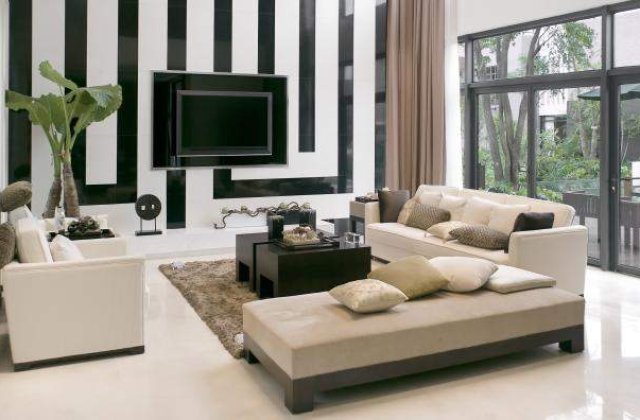 Izolati intr-un bloc de lux