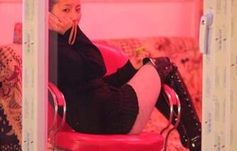 Chinezii au mai multa incredere in prostituate decat in functionari