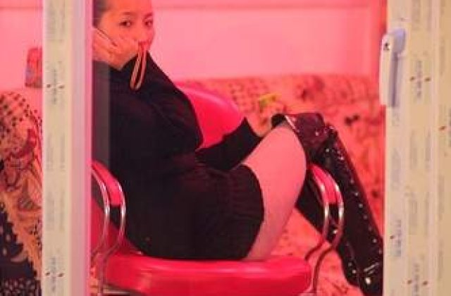 Chinezii au mai multa incredere in prostituate decat in functionari