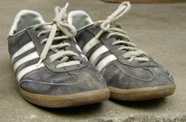 Ce-a facut criza cu afacerile Adidas si Puma?