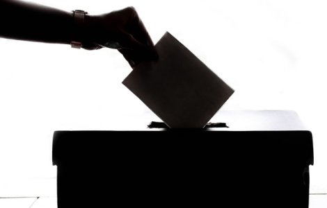 Dan Barna cere amanarea alegerilor locale