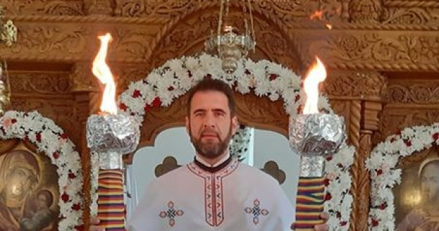 Preotii ignora recomandarile autoritatilor si cheama enoriasii la slujba