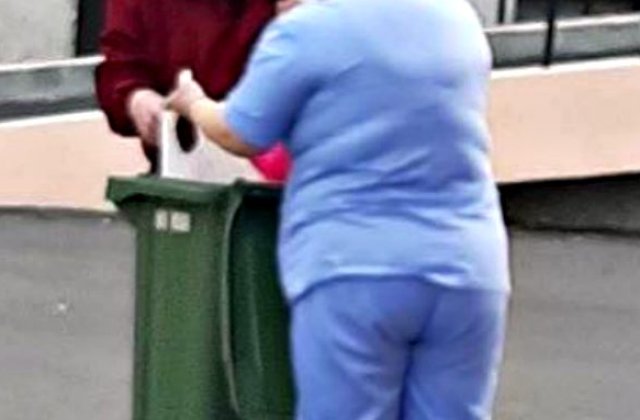 La Maternitatea Braila mancarea este preluata si dusa in spital de catre angajati cu pubela de gunoi
