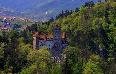 Foreign Affairs lauda Romania... pe bani