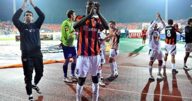 Fotbalul romanesc, scos din anonimat