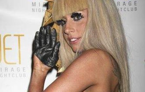 VIDEO: Lady Gaga este hermafrodit