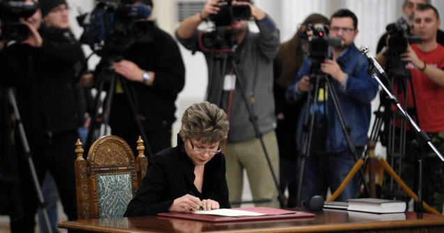 Pivniceru a transmis presedintelui propunerile pentru functiile de procuror general si sef al DNA