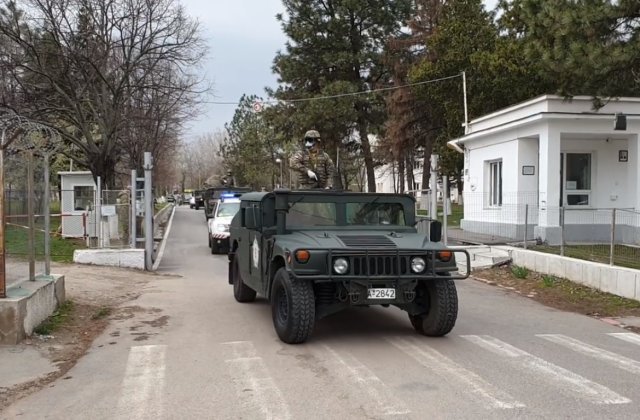 VIDEO Armata Română a ieșit pe străzi. Vehiculele militare circulă prin Capitală