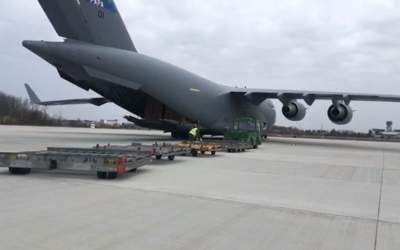 45 de tone de echipamente...