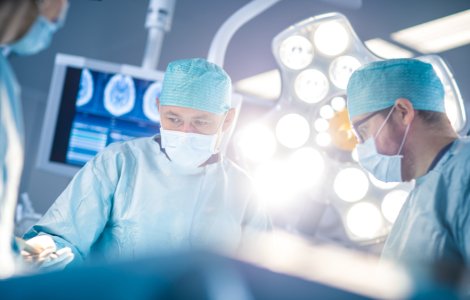 Un alt spital afectat de COVID-19: Spitalul Județean din Deva, în carantină