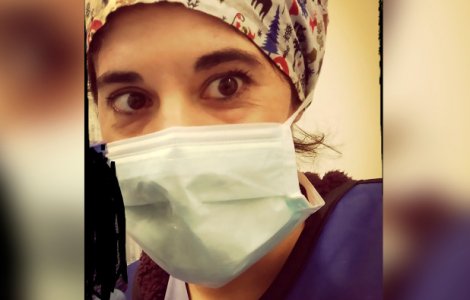 O asistentă de 34 de ani, testată pozitiv cu COVID-19, S-A SINUCIS