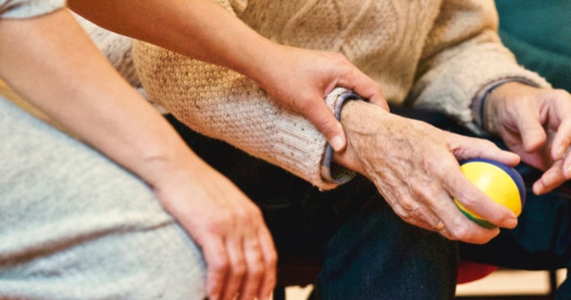 O bătrână în vârstă de 103 ani s-a vindecat de coronavirus