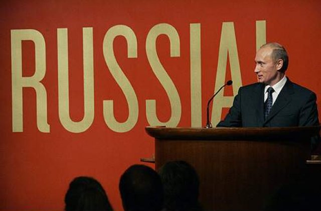 Putin, de zece ani in fruntea Rusiei