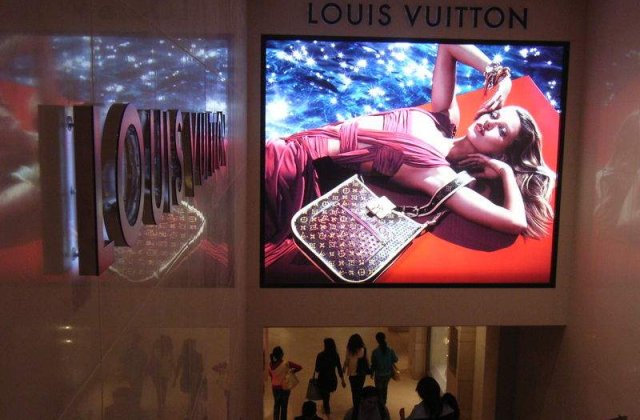 Bucurestiul a fost inclus in Louis Vuitton City Guides