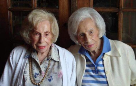 Cea mai batrana pereche de gemeni identici din lume a implinit 103 ani