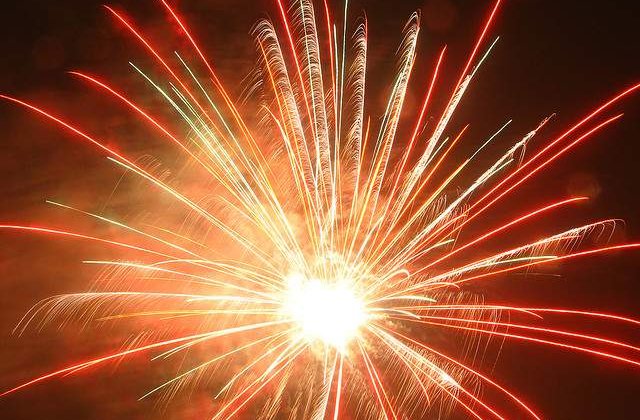 REVELION 2013: Zeci de mii de romani au infruntat frigul pentru a sarbatori impreuna