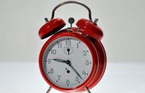 Ceasul cu alarma: Unul dintre cei mai mari DUSMANI ai sanatatii tale