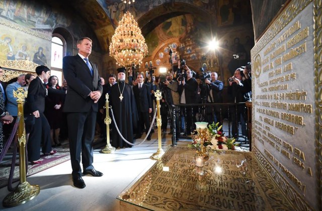 Scrisoarea deschisă a unui pastor, către Iohannis: „Vă rog să chemaţi public poporul român la rugăciune!”