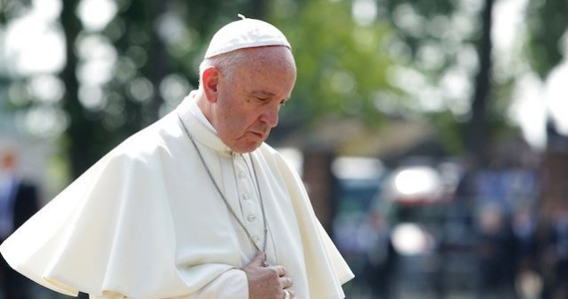 Papa Francis: „Mulţi oameni plâng azi. Cerem Domnului harul de a plânge”