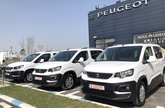 Trust Motors oferă trei autovehicule Peugeot Institutului Național de Boli Infecțioase „Prof. Dr. Matei Balș”