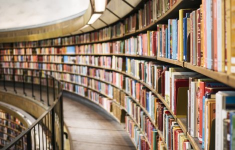 SNSPA a deschis o bibliotecă virtuală și acordă acces liber la cărți