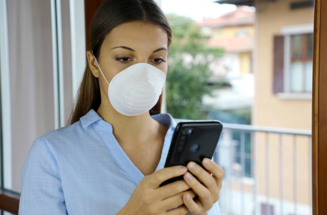 Și-a luat adio de la mama sa, infectată cu COVID-19, printr-un apel video