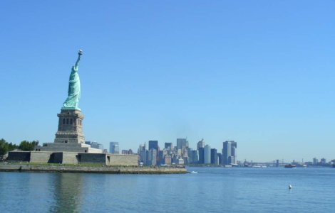 Accident aerian neobisnuit: Un avion s-a ciocnit cu un elicopter deasupra New York-ului