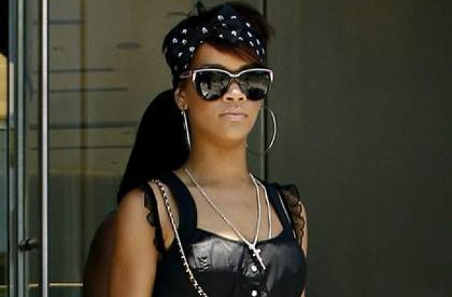 VIDEO: Rihanna se intoarce alaturi de Jay-Z si Kanye West