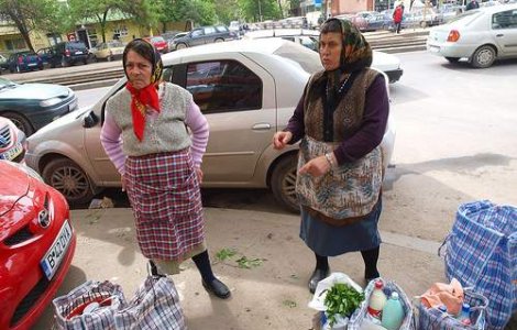 EVZ: Comerciantii stradali strica fata Bucurestiului